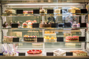 Best Pastry Display Cases for Bakery Cafe